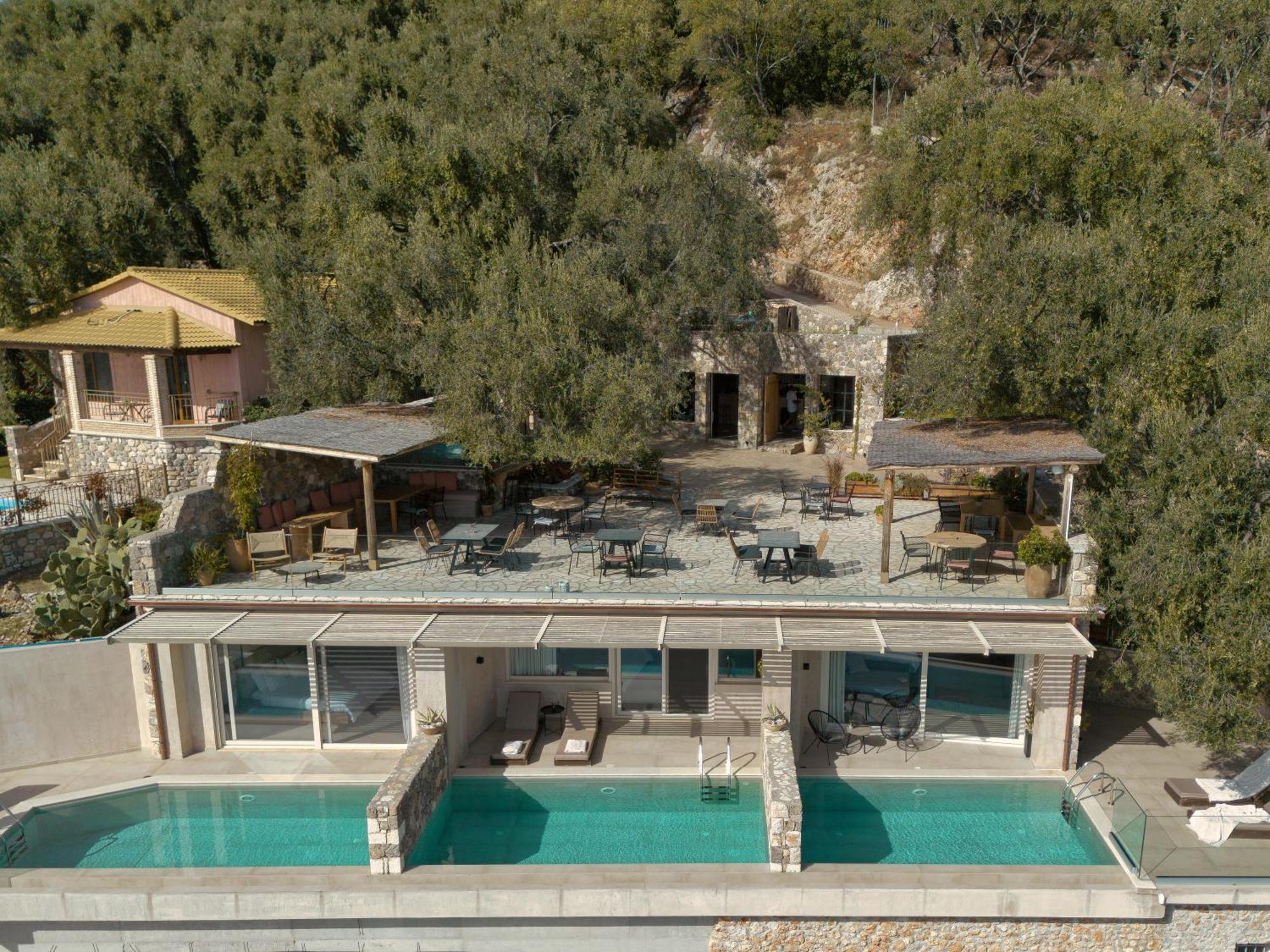 Apolis Villas & Suites Resort Parga Eksteriør bilde