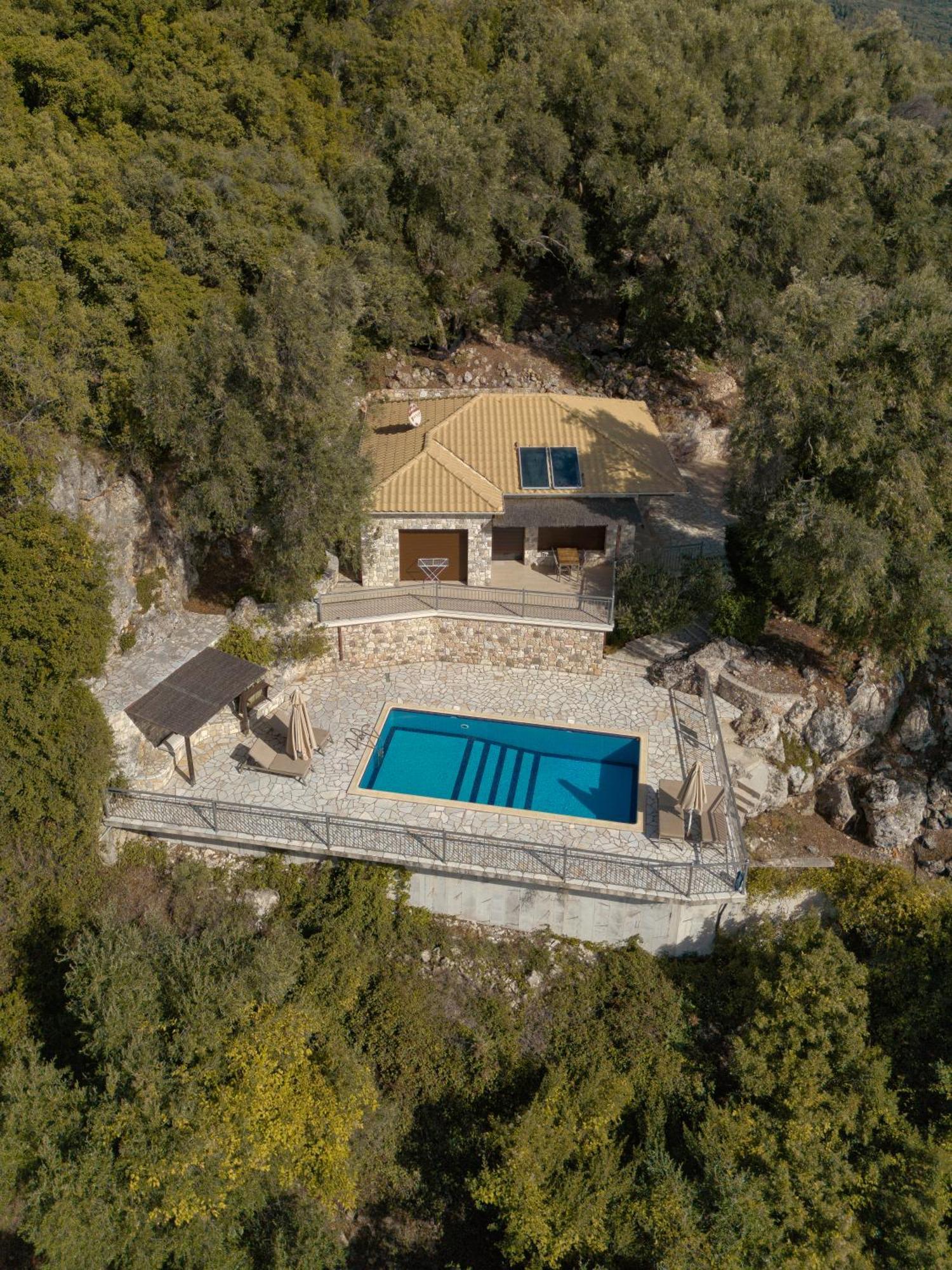 Apolis Villas & Suites Resort Parga Eksteriør bilde