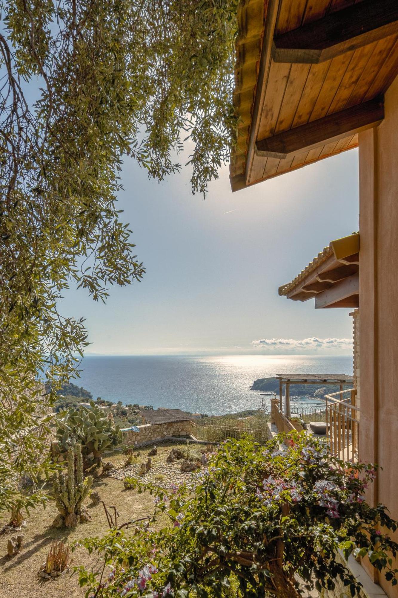 Apolis Villas & Suites Resort Parga Eksteriør bilde