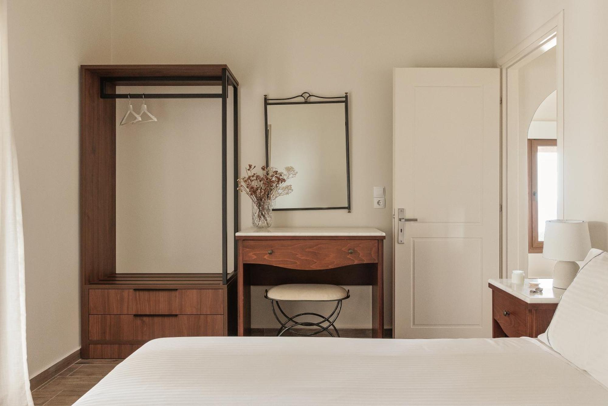 Apolis Villas & Suites Resort Parga Eksteriør bilde