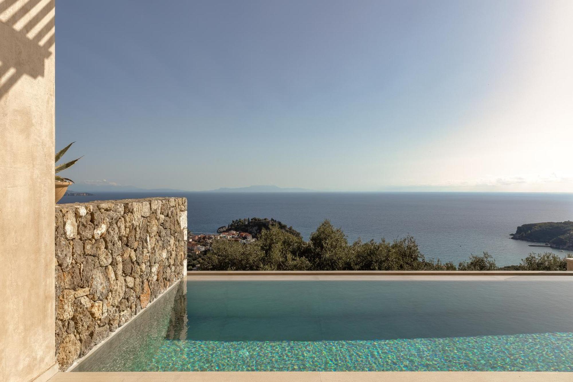 Apolis Villas & Suites Resort Parga Eksteriør bilde