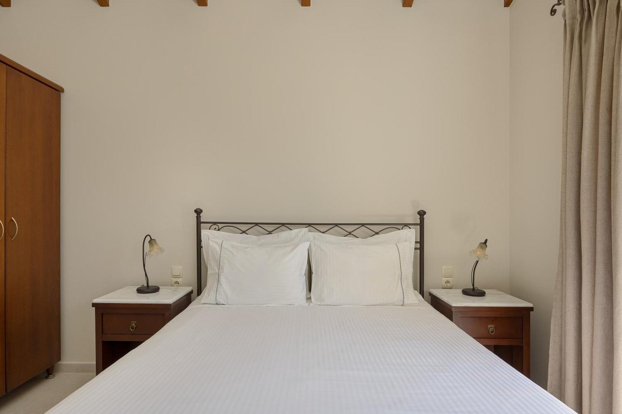 Apolis Villas & Suites Resort Parga Eksteriør bilde