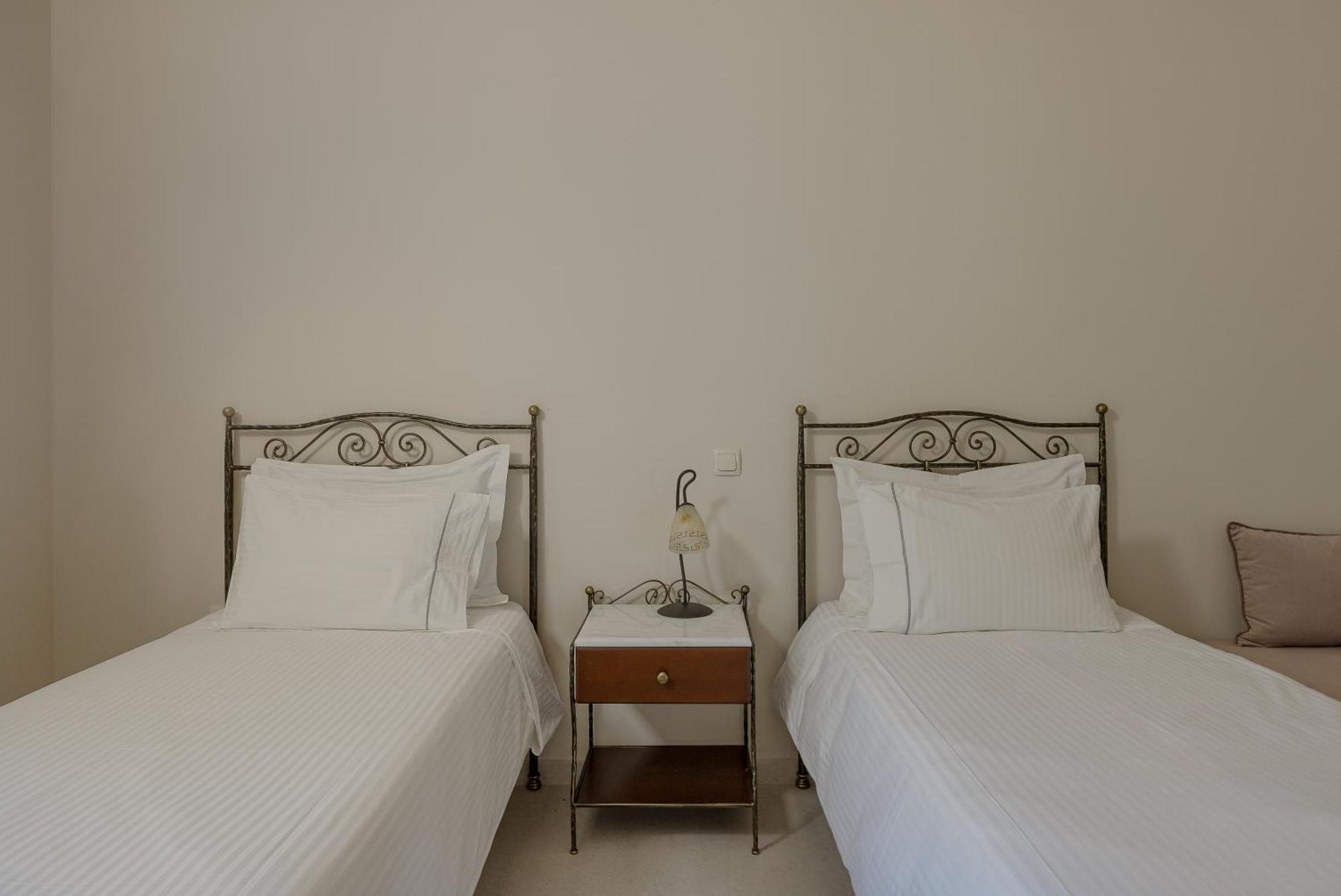 Apolis Villas & Suites Resort Parga Eksteriør bilde